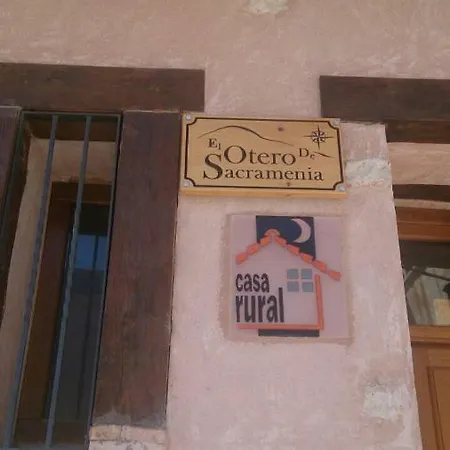 Casa Rural El Otero De Séjour à la campagne